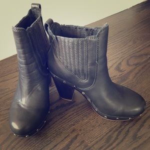 Ugg heel boots (size 6)